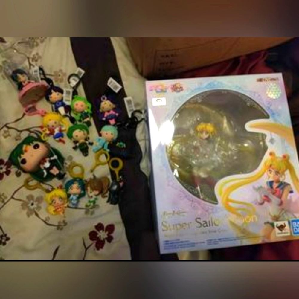 Sailor moon lot 3 pack Funko Hot topic figural bag clips zero chouette figuarts
